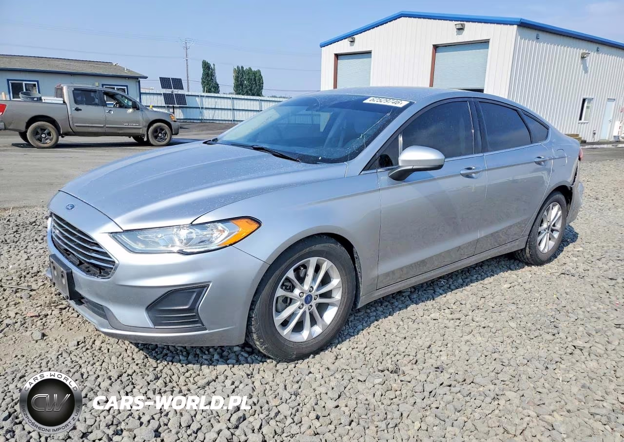 2020 Ford Fusion Se – zdjęcie 1 z 12