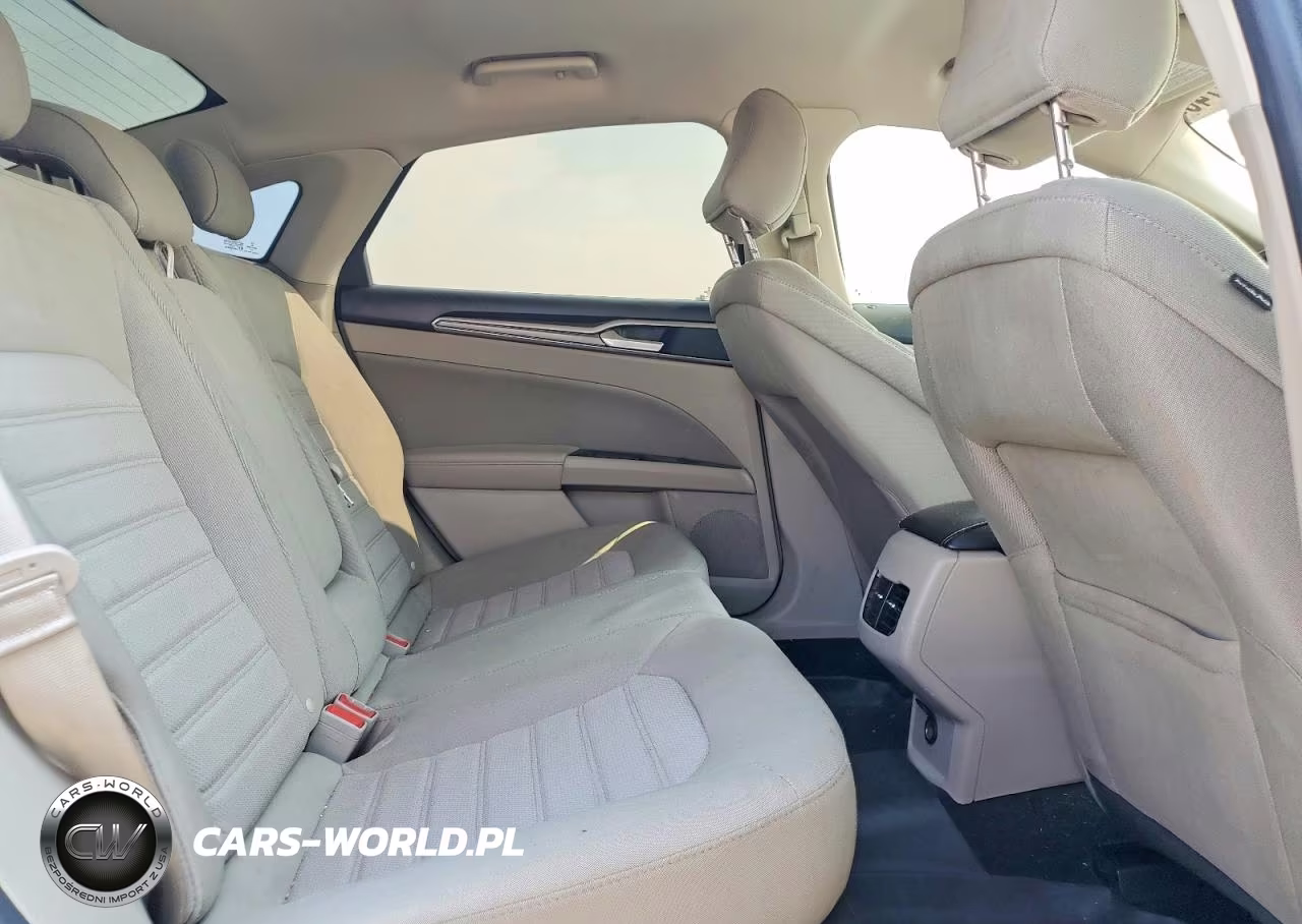 2020 Ford Fusion Se VIN:3FA6P0HD8LR178116 - 10