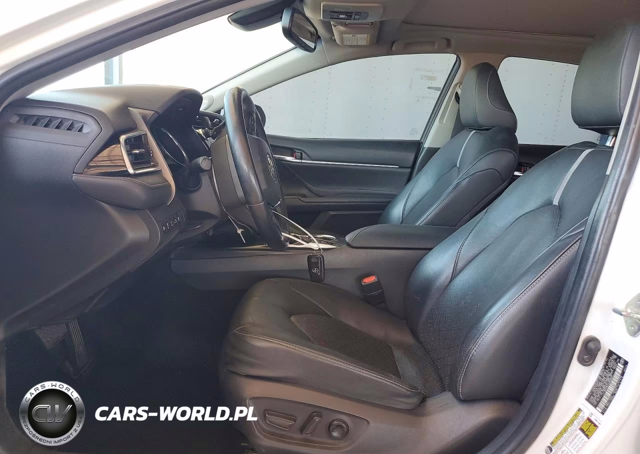 2018 Toyota Camry Xse VIN:4T1B61HKXJU669837 - 7