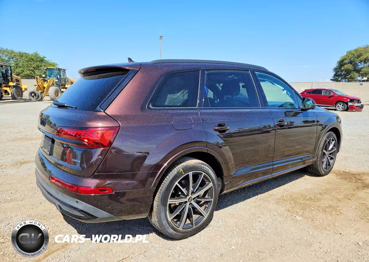 2022 Audi Q7 Premium Plus VIN:WA1LXBF70ND018419 - 3