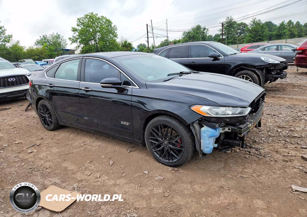 2016 Ford Fusion Titanium Phev VIN:3FA6P0SU6GR363263 - 4
