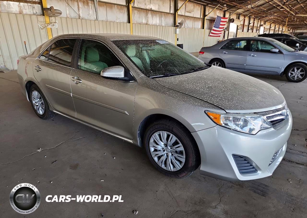 2014 Toyota Camry Le VIN:4T4BF1FK9ER409007 - 4