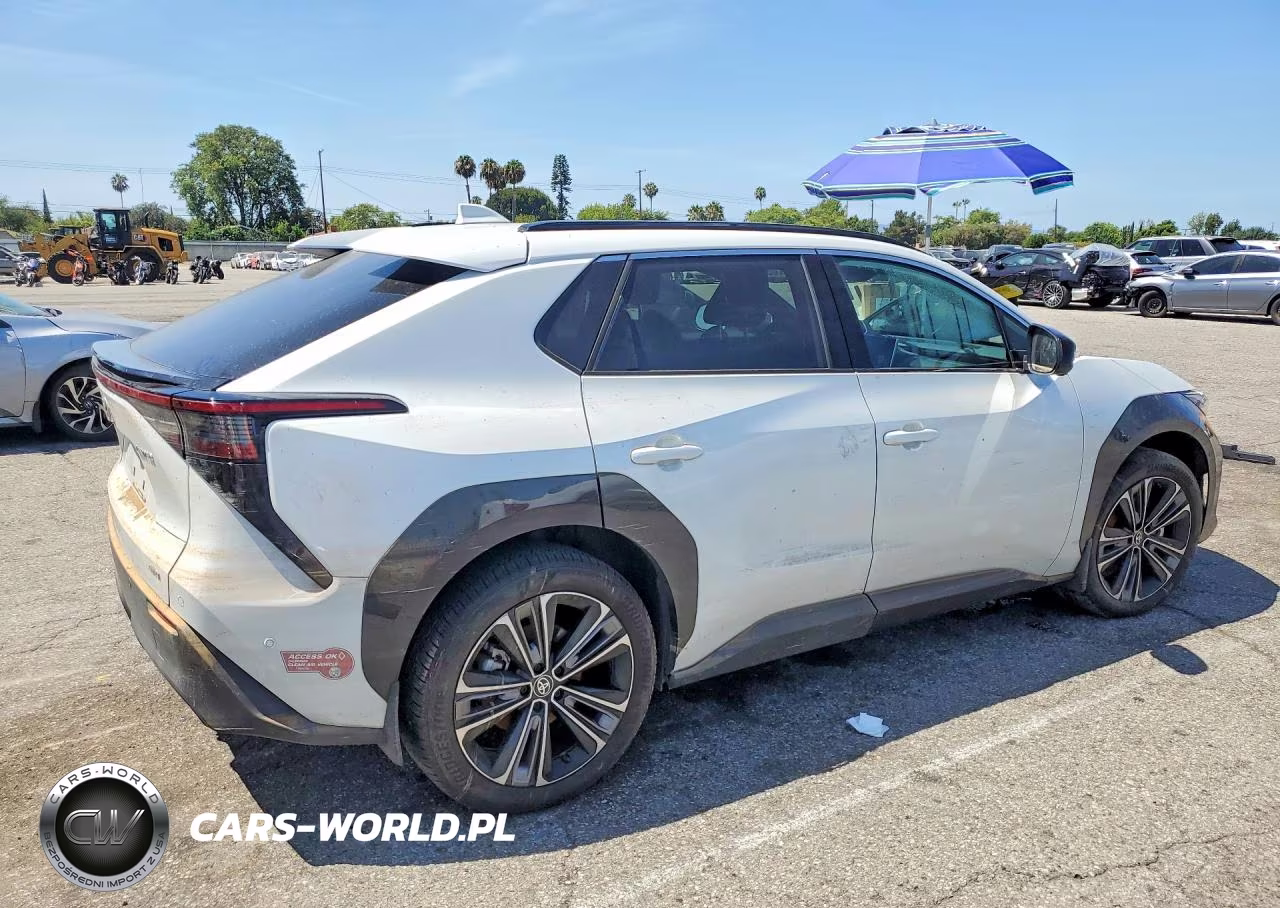 2024 Toyota Bz4X Limited VIN:JTMABACA5RA074661 - 3