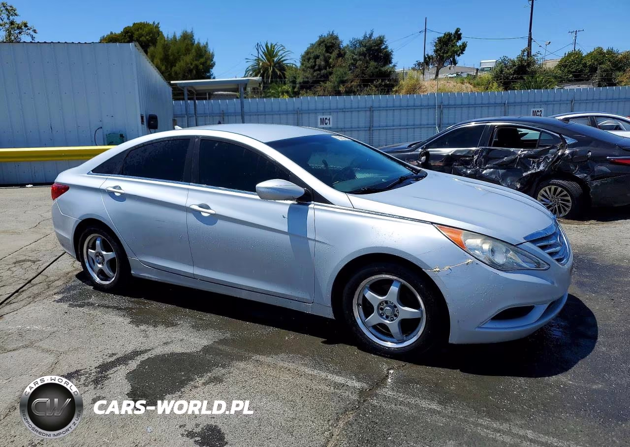 2011 Hyundai Sonata Gls VIN:5NPEB4AC9BH015876 - 4