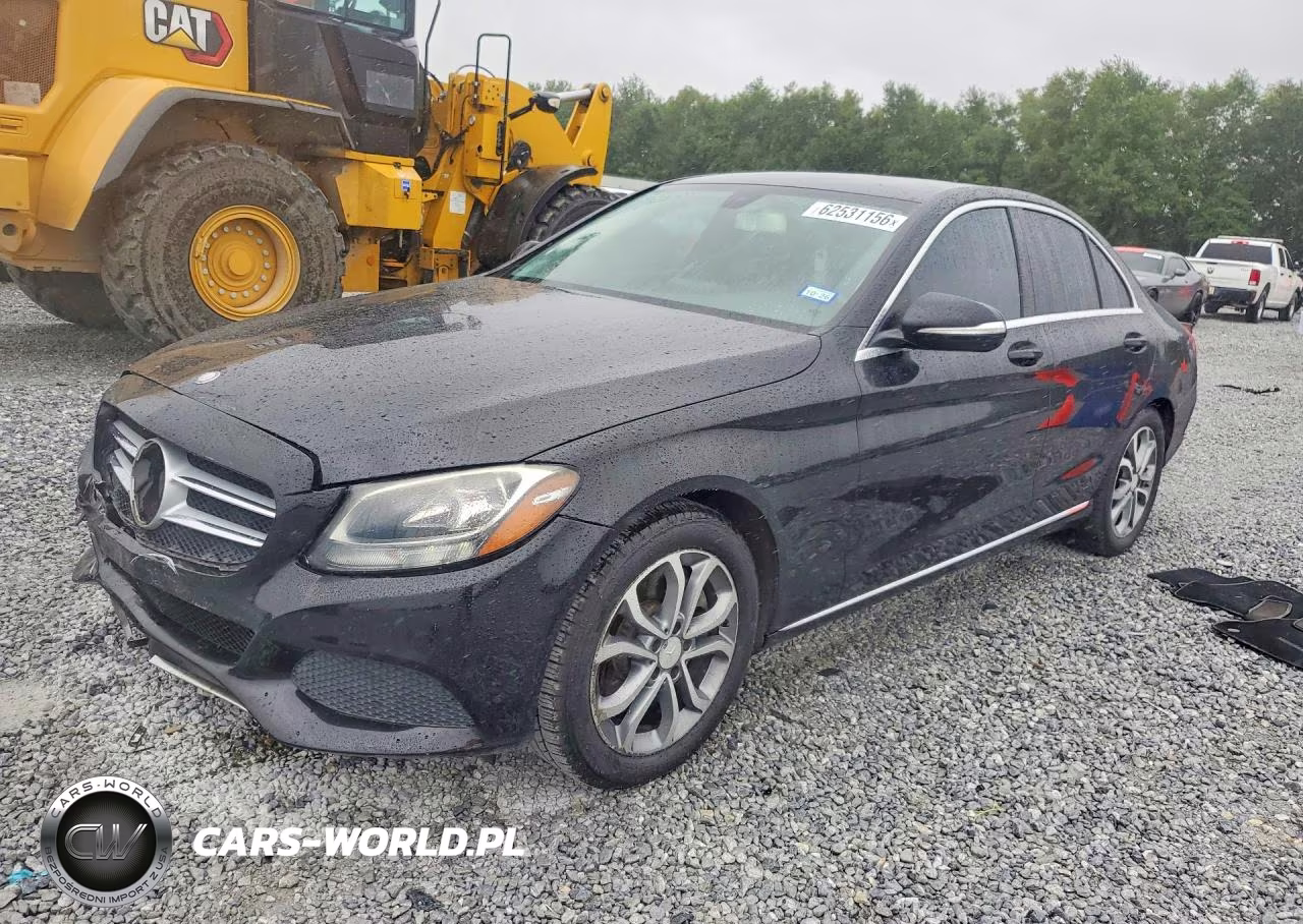 2015 Mercedes-Benz C 300 – zdjęcie 1 z 12