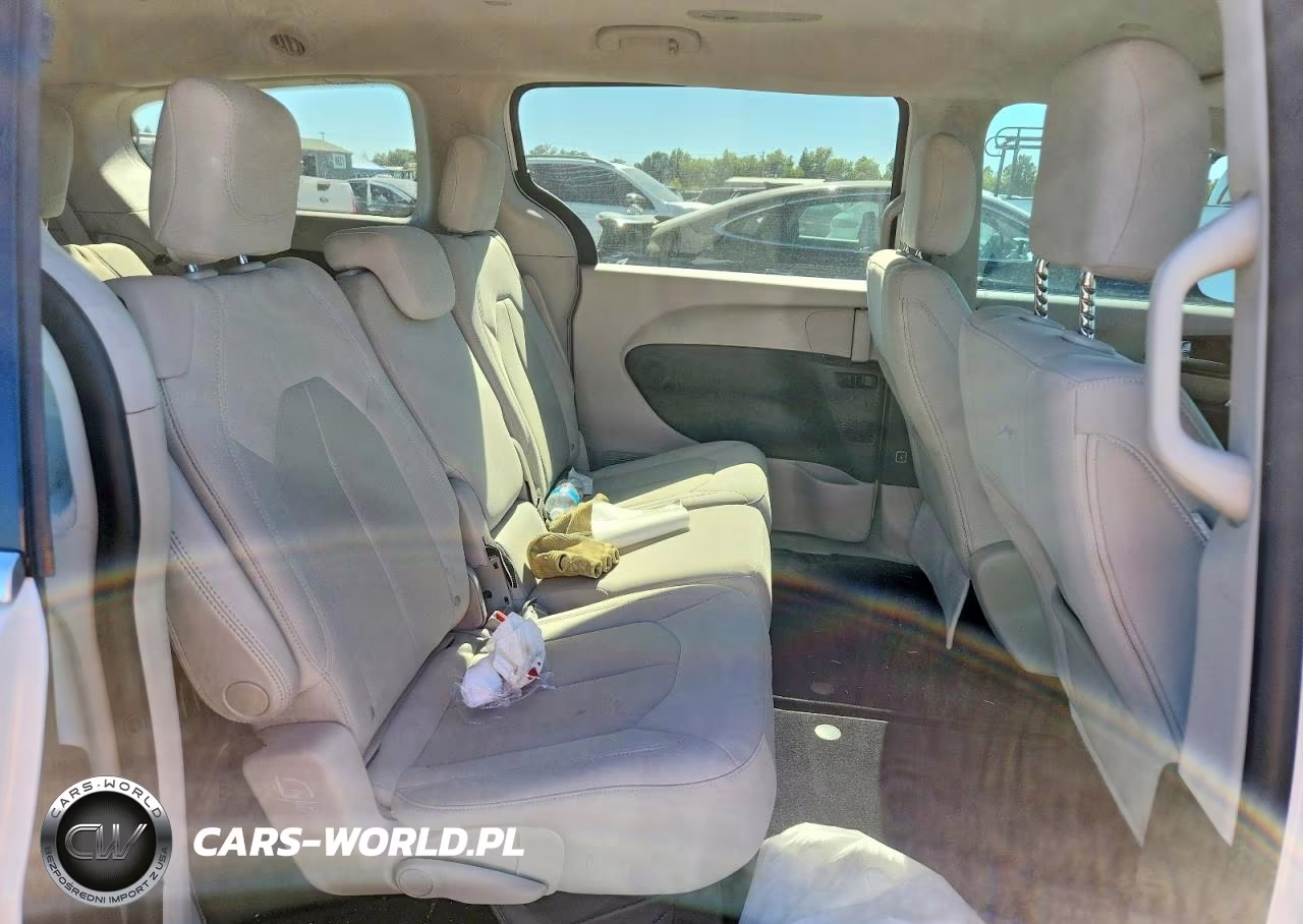 2017 Chrysler Pacifica Lx VIN:2C4RC1CG3HR531580 - 11