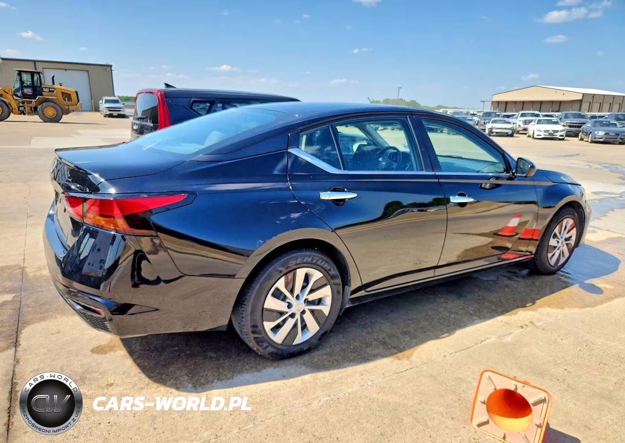 2023 Nissan Altima S VIN:1N4BL4BV9PN394729 - 3