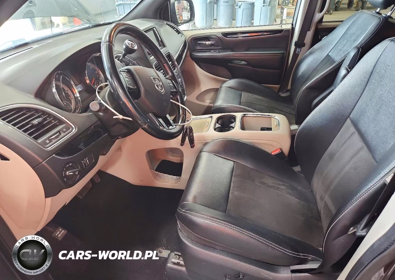 2019 Dodge Grand Caravan Sxt VIN:2C4RDGCG1KR770780 - 7