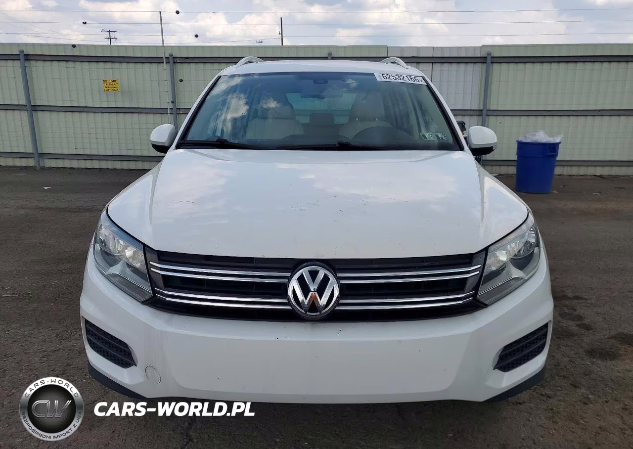 2017 Volkswagen Tiguan Wolfsburg VIN:WVGSV7AX2HK008899 - 5