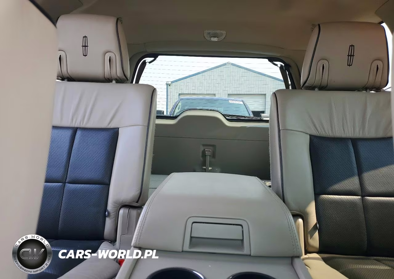 2010 Lincoln Navigator VIN:5LMJJ2J54AEJ10585 - 10