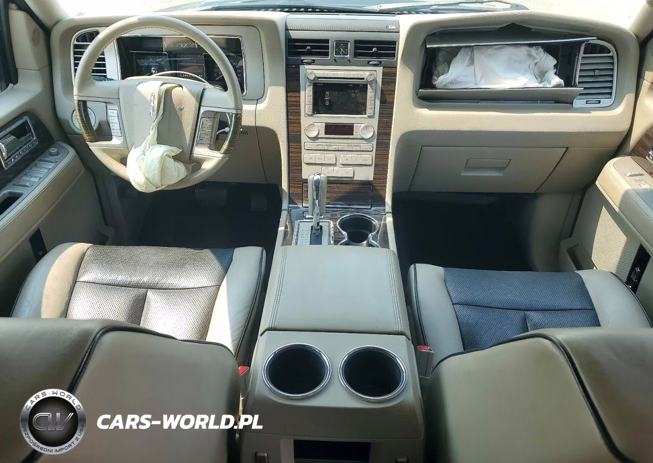 2010 Lincoln Navigator VIN:5LMJJ2J54AEJ10585 - 8