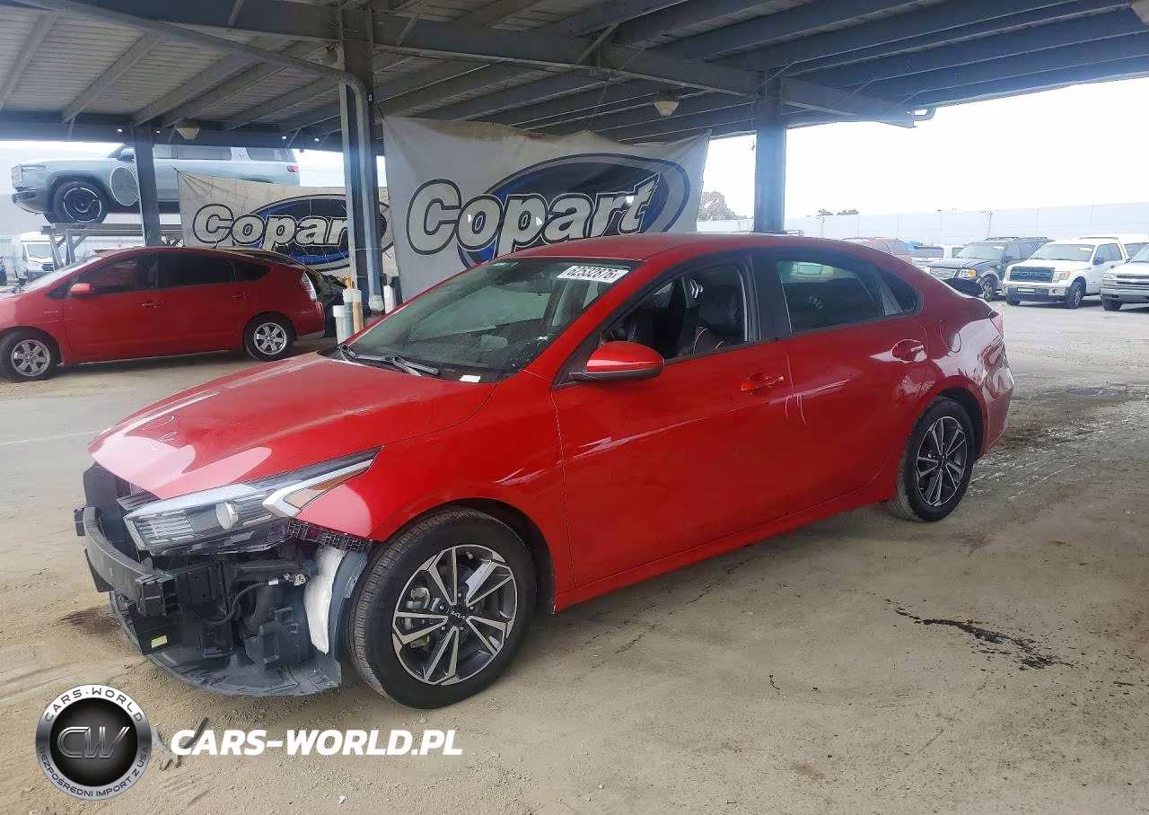 2022 Kia Forte Lxs – zdjęcie 1 z 13