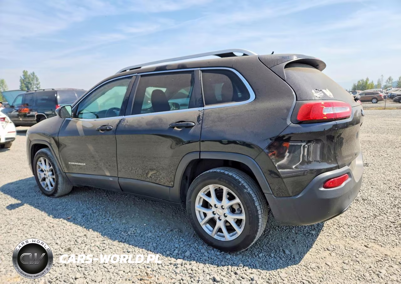 2015 Jeep Cherokee Latitude VIN:1C4PJLCB5FW506343 - 2