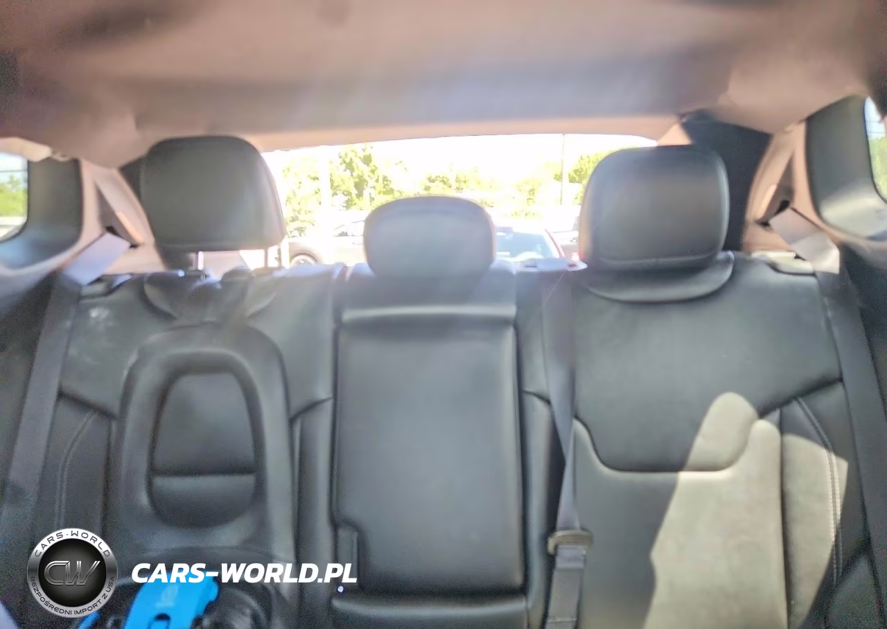 2026 Jeep Compass Limited VIN:3C4NJDCNXTT194870 - 10