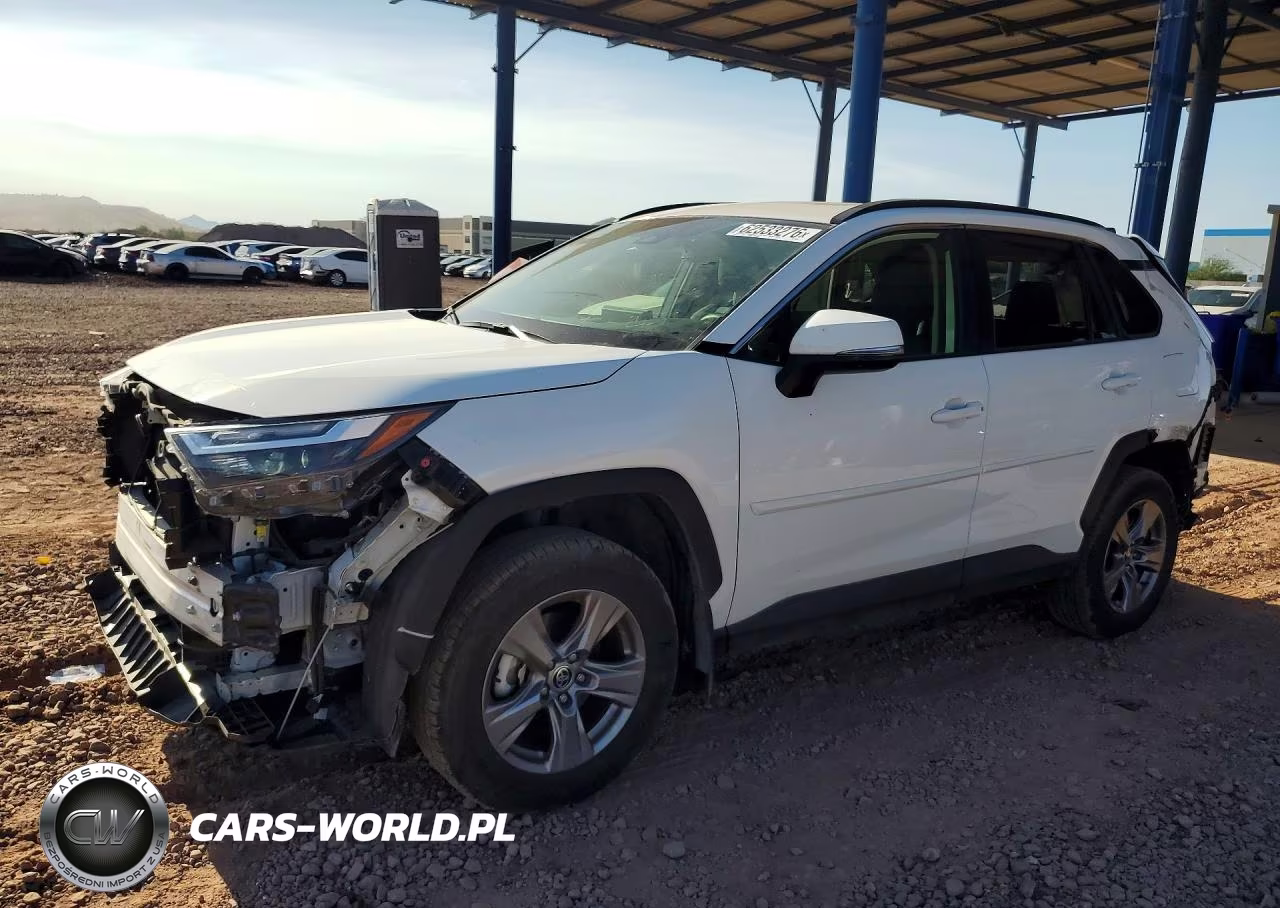 2024 Toyota Rav4 Xle – zdjęcie 1 z 13