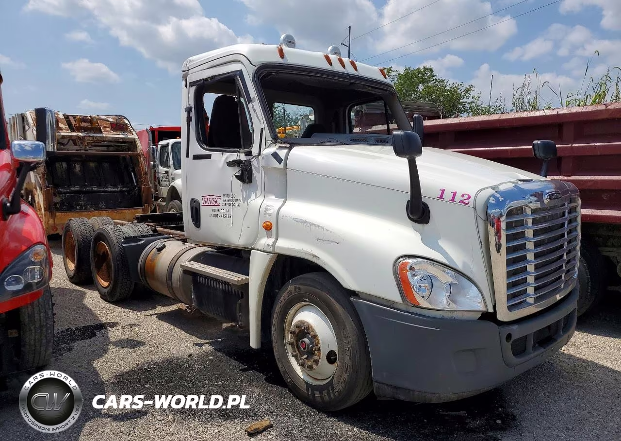 2014 Freightliner Cascadia Semi Truck VIN:3AKJGEDV3ESFR0607 - 4