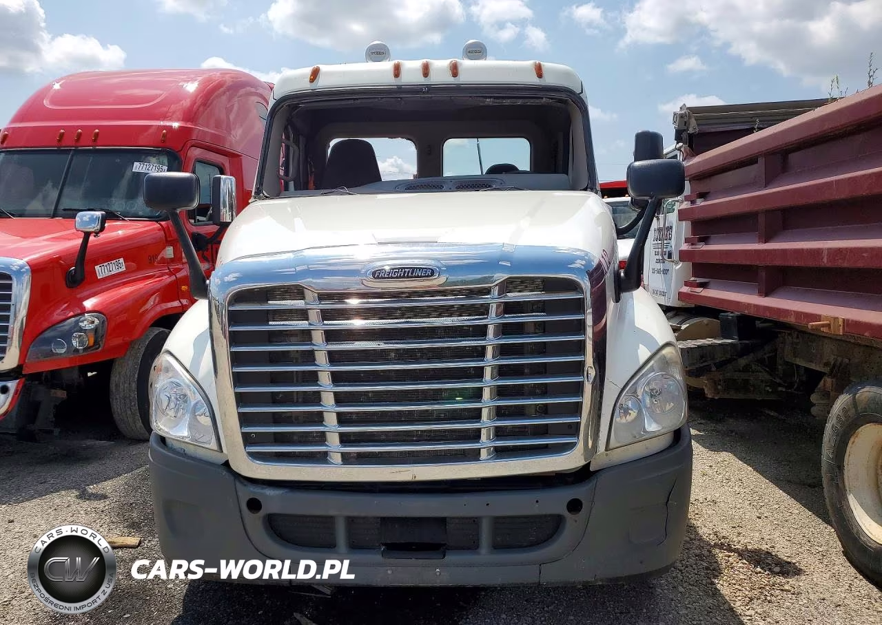 2014 Freightliner Cascadia Semi Truck VIN:3AKJGEDV3ESFR0607 - 5