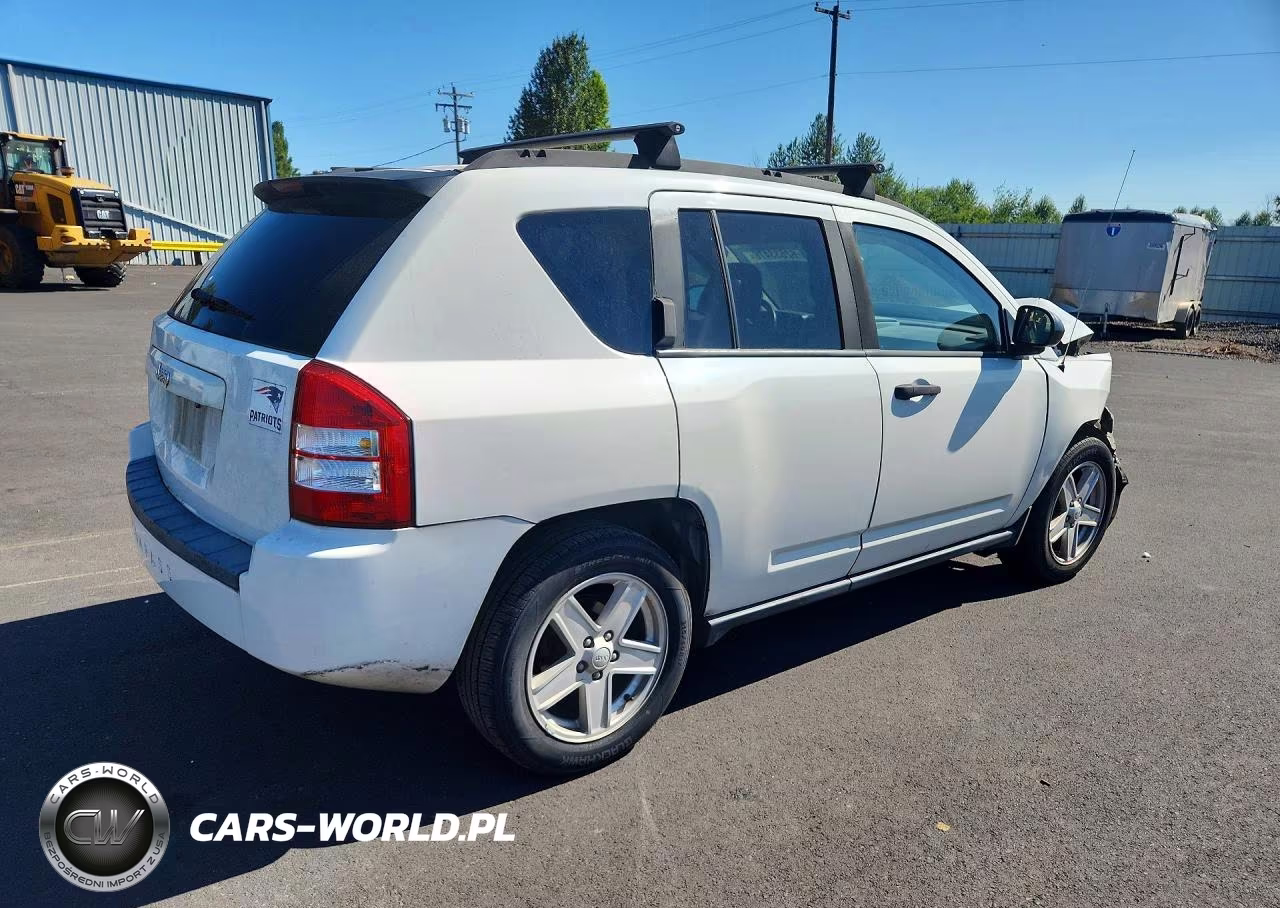 2007 Jeep Compass VIN:1J8FT47W17D145790 - 3