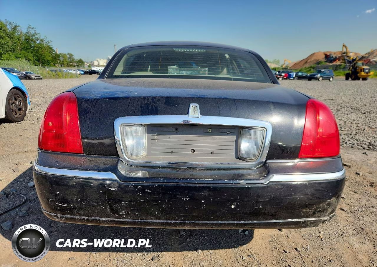2007 Lincoln Town Car Signature VIN:1LNHM81V97Y619686 - 6