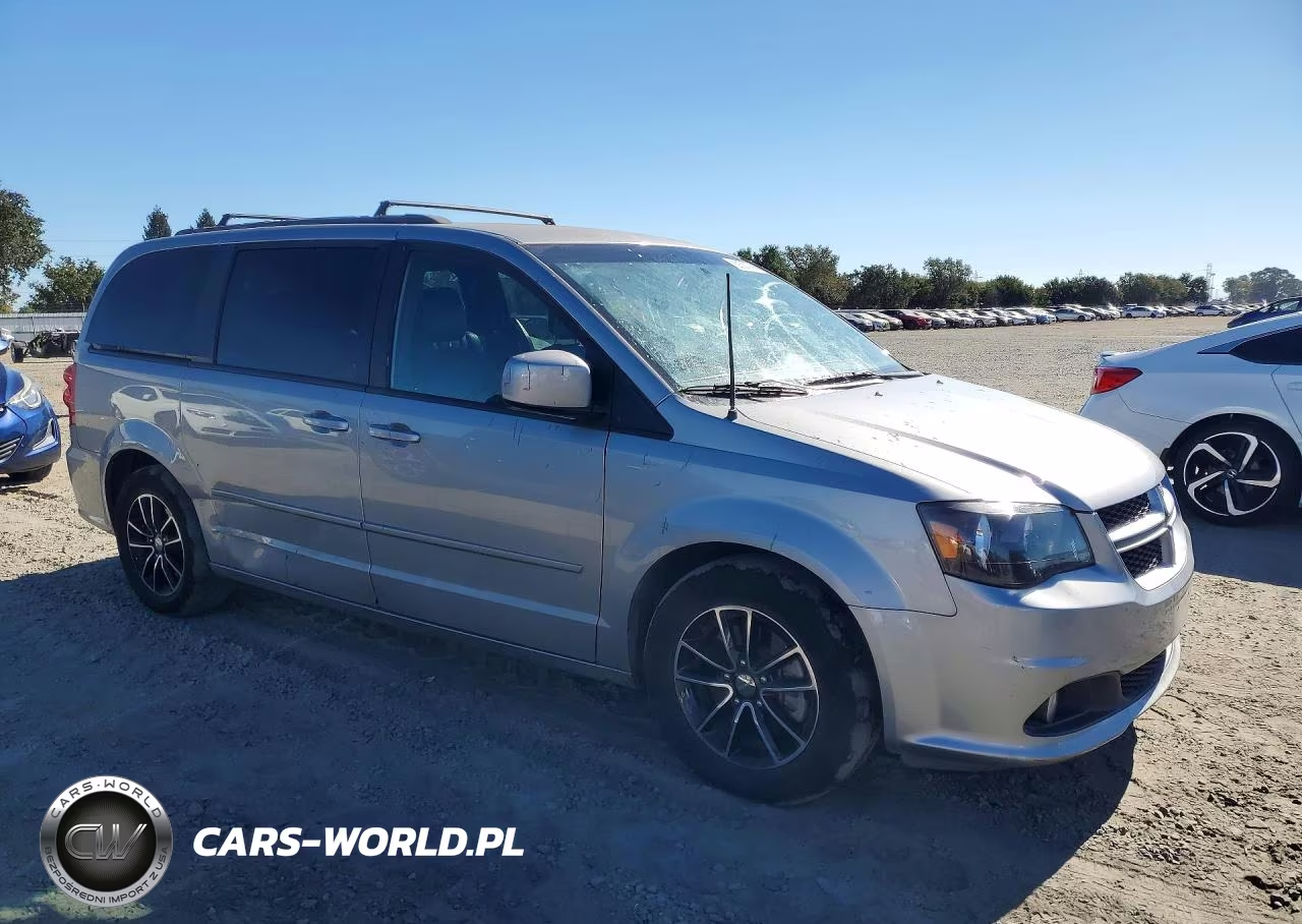 2016 Dodge Grand Caravan R-T VIN:2C4RDGEG5GR384836 - 4
