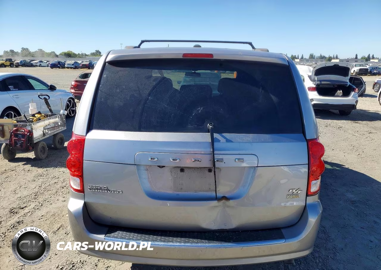 2016 Dodge Grand Caravan R-T VIN:2C4RDGEG5GR384836 - 6