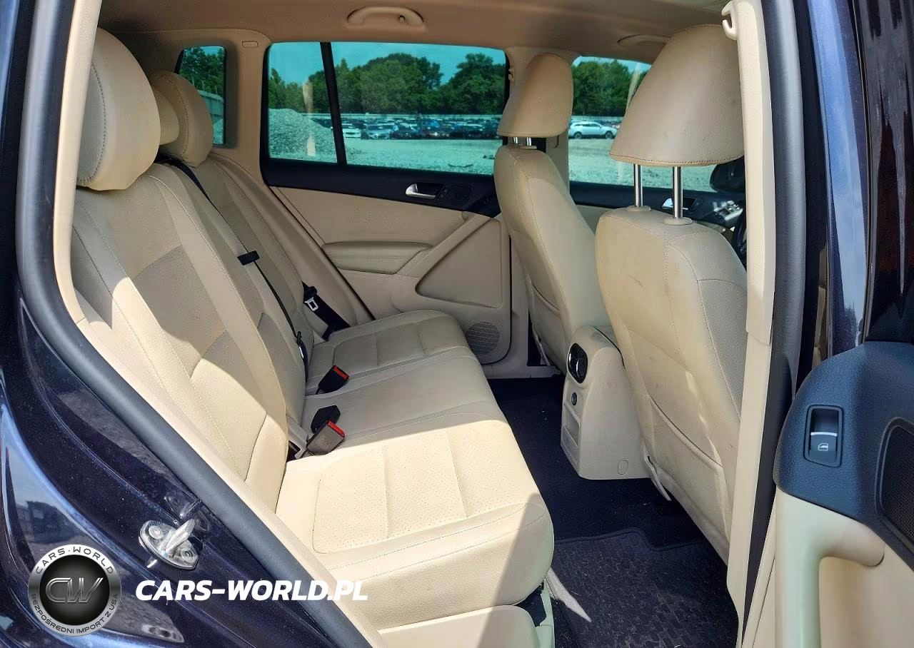 2012 Volkswagen Tiguan S VIN:WVGAV7AX6CW516502 - 11