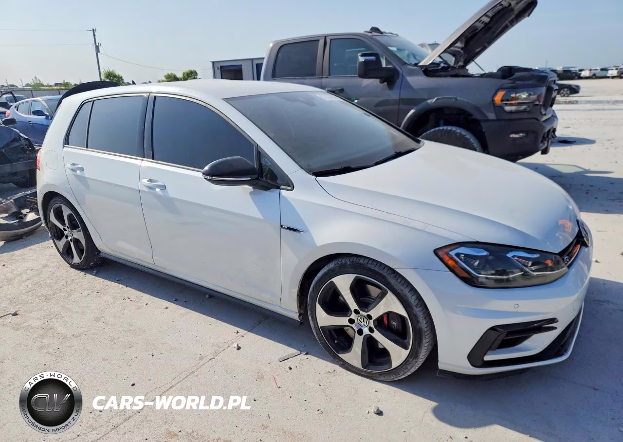2019 Volkswagen Golf R VIN:WVWVA7AU3KW143375 - 4