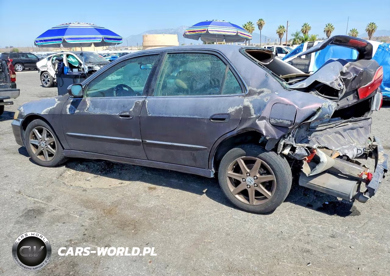 1998 Hond Accord VIN:1HGCG1655WA004633 - 2