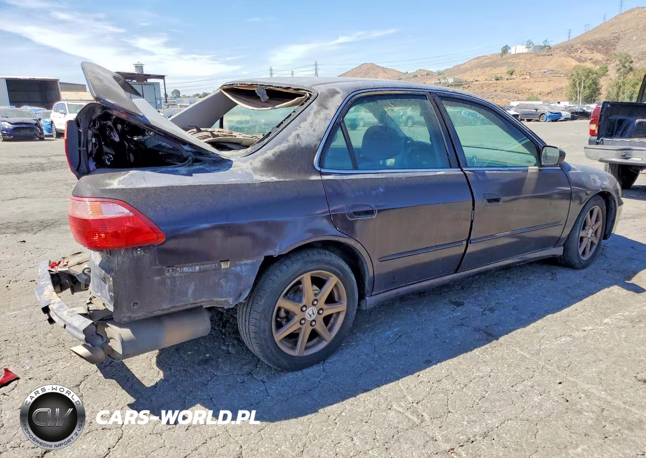 1998 Hond Accord VIN:1HGCG1655WA004633 - 3