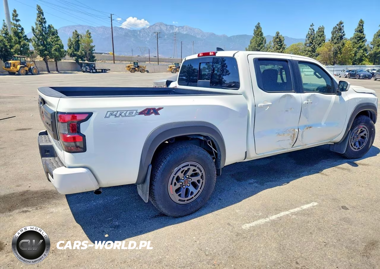 2025 Nissan Frontier Pro-4X VIN:1N6ED1FK3SN659606 - 3