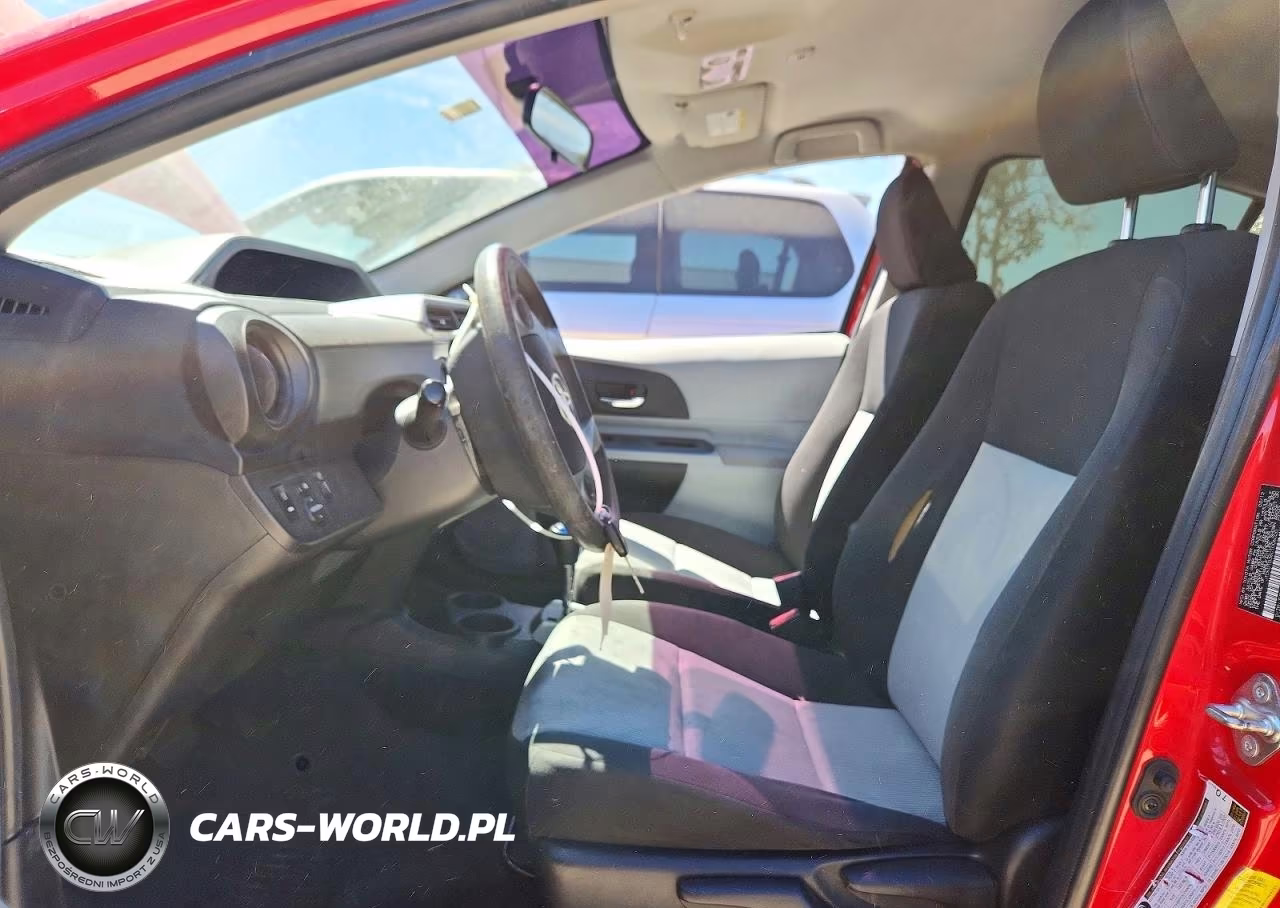 2012 Toyota Prius C Two VIN:JTDKDTB36C1006020 - 7