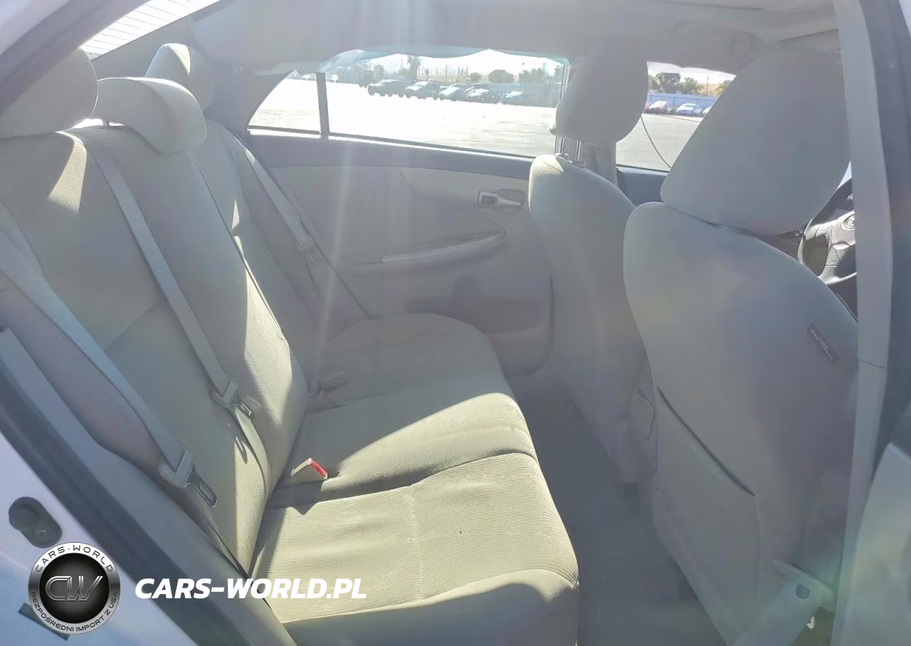 2011 Toyota Corolla Le VIN:2T1BU4EEXBC558973 - 10