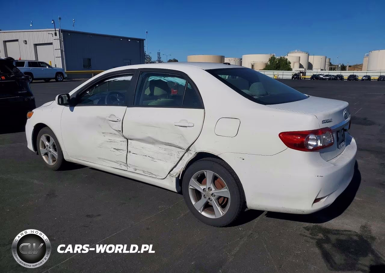 2011 Toyota Corolla Le VIN:2T1BU4EEXBC558973 - 2