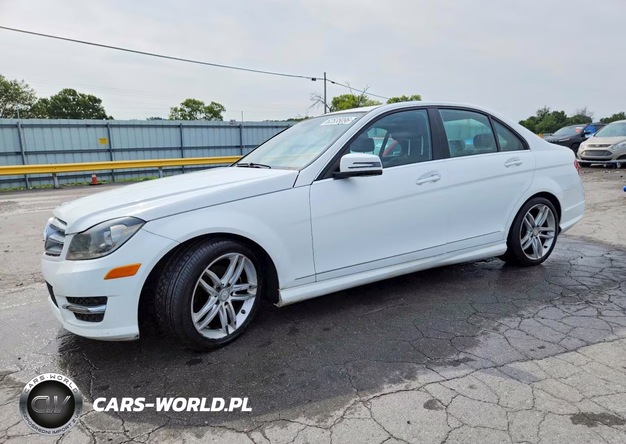2013 Mercedes-Benz C 250 – zdjęcie 1 z 12