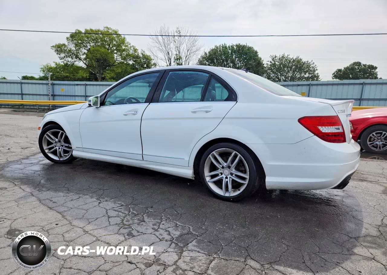 2013 Mercedes-Benz C 250 VIN:WDDGF4HB3DR245389 - 2