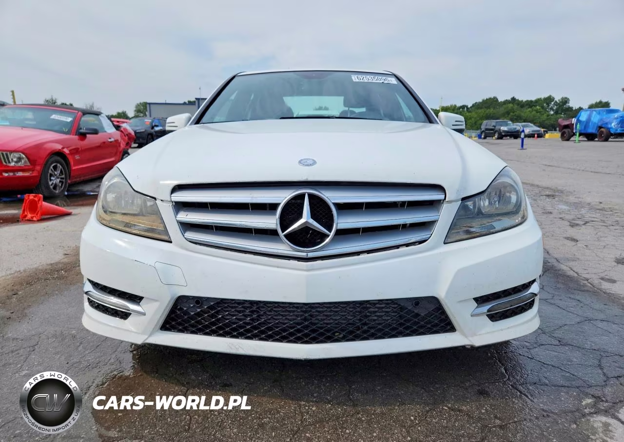 2013 Mercedes-Benz C 250 VIN:WDDGF4HB3DR245389 - 5