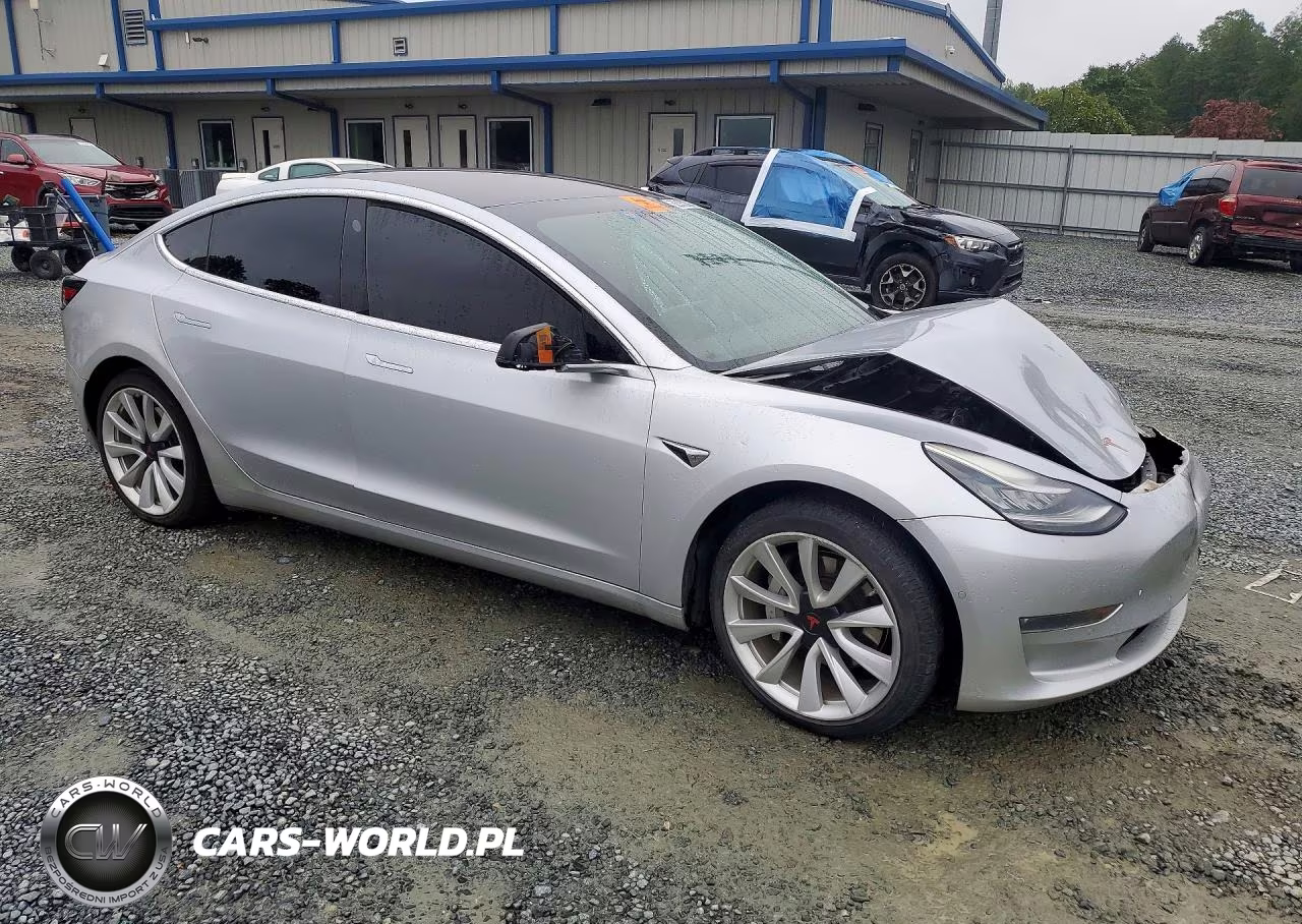 2018 Tesla Model 3 VIN:5YJ3E1EA3JF050013 - 4