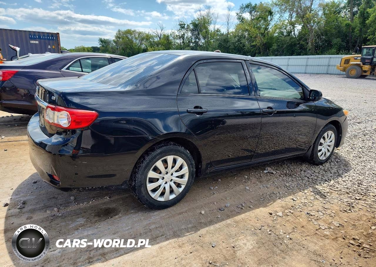 2012 Toyota Corolla Le VIN:5YFBU4EE8CP004347 - 3