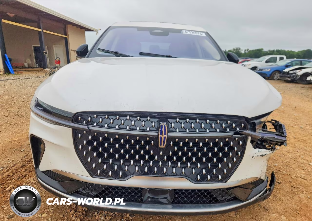 2025 Lincoln Nautilus Premiere VIN:5LMPJ8J44SJ934406 - 5