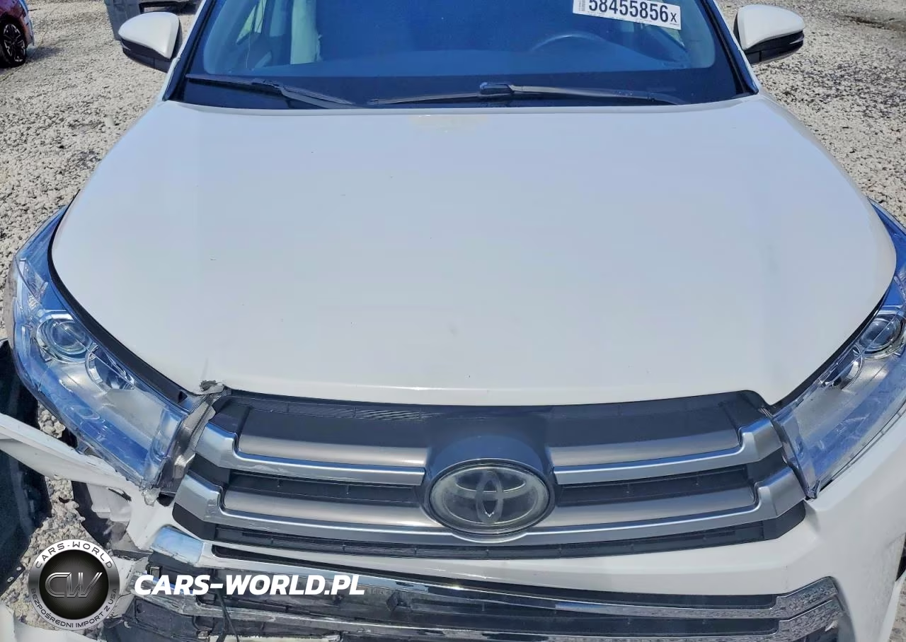 2019 Toyota Highlander Le VIN:5TDZZRFH9KS304166 - 11
