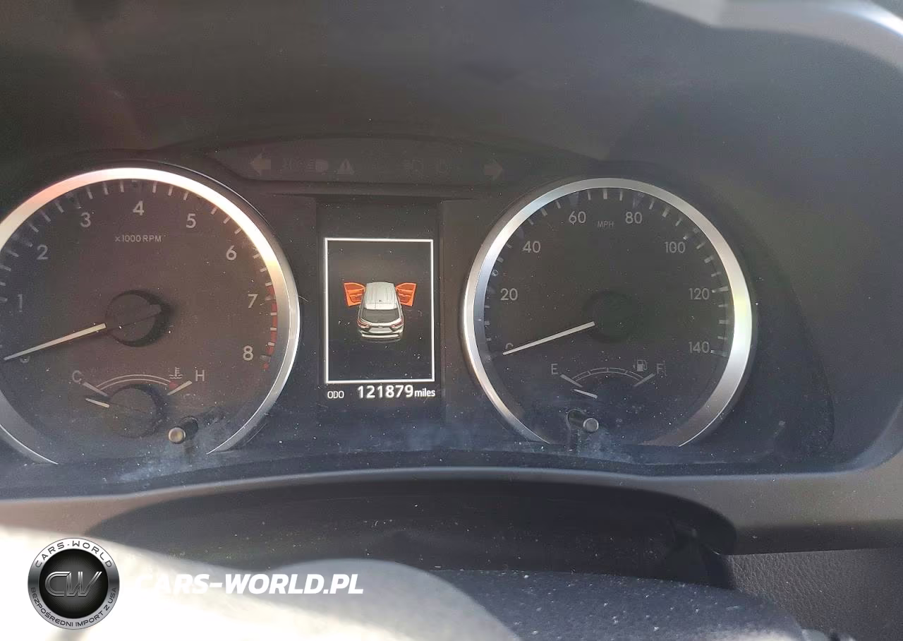 2019 Toyota Highlander Le VIN:5TDZZRFH9KS304166 - 9