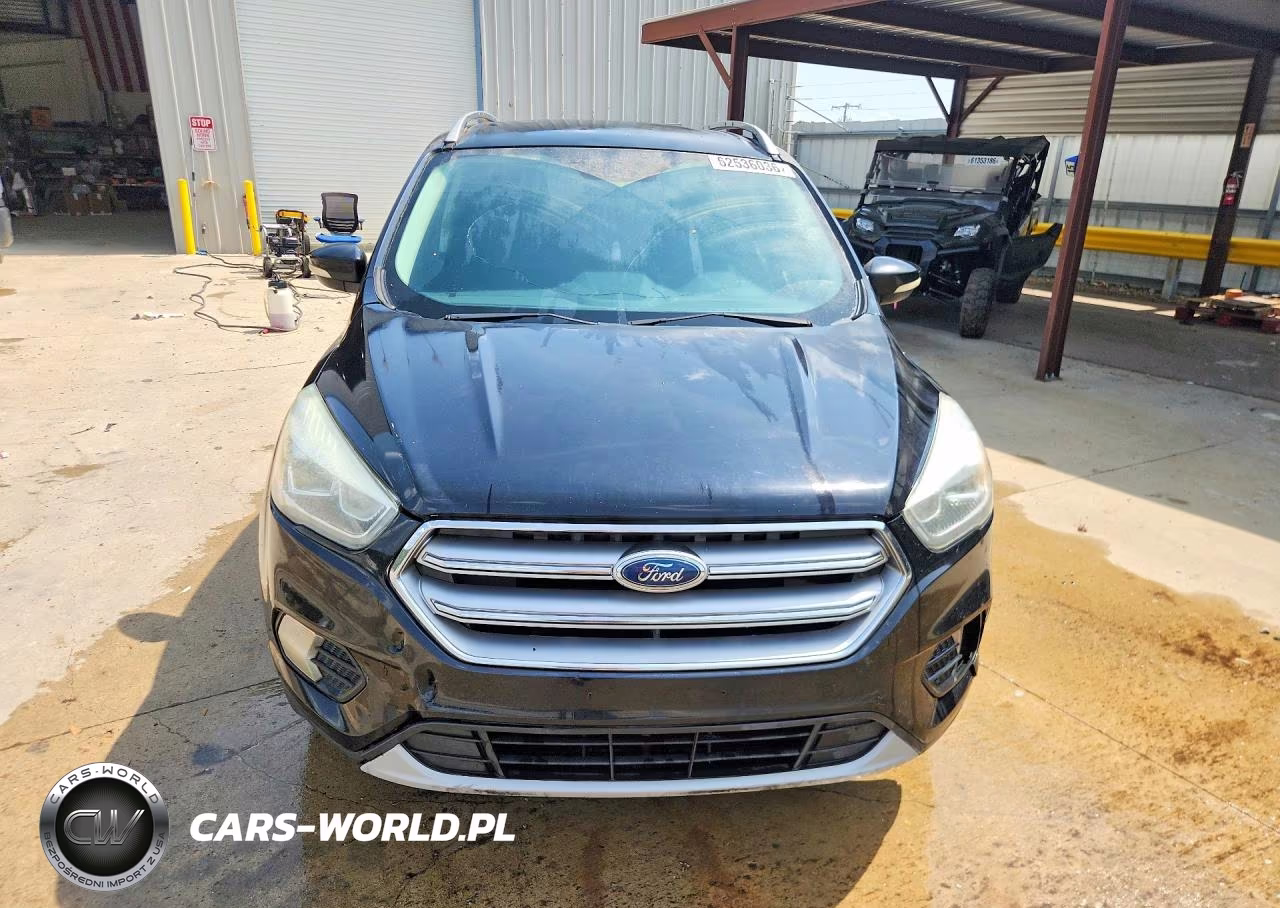 2017 Ford Escape Titanium VIN:1FMCU0J91HUA63400 - 5