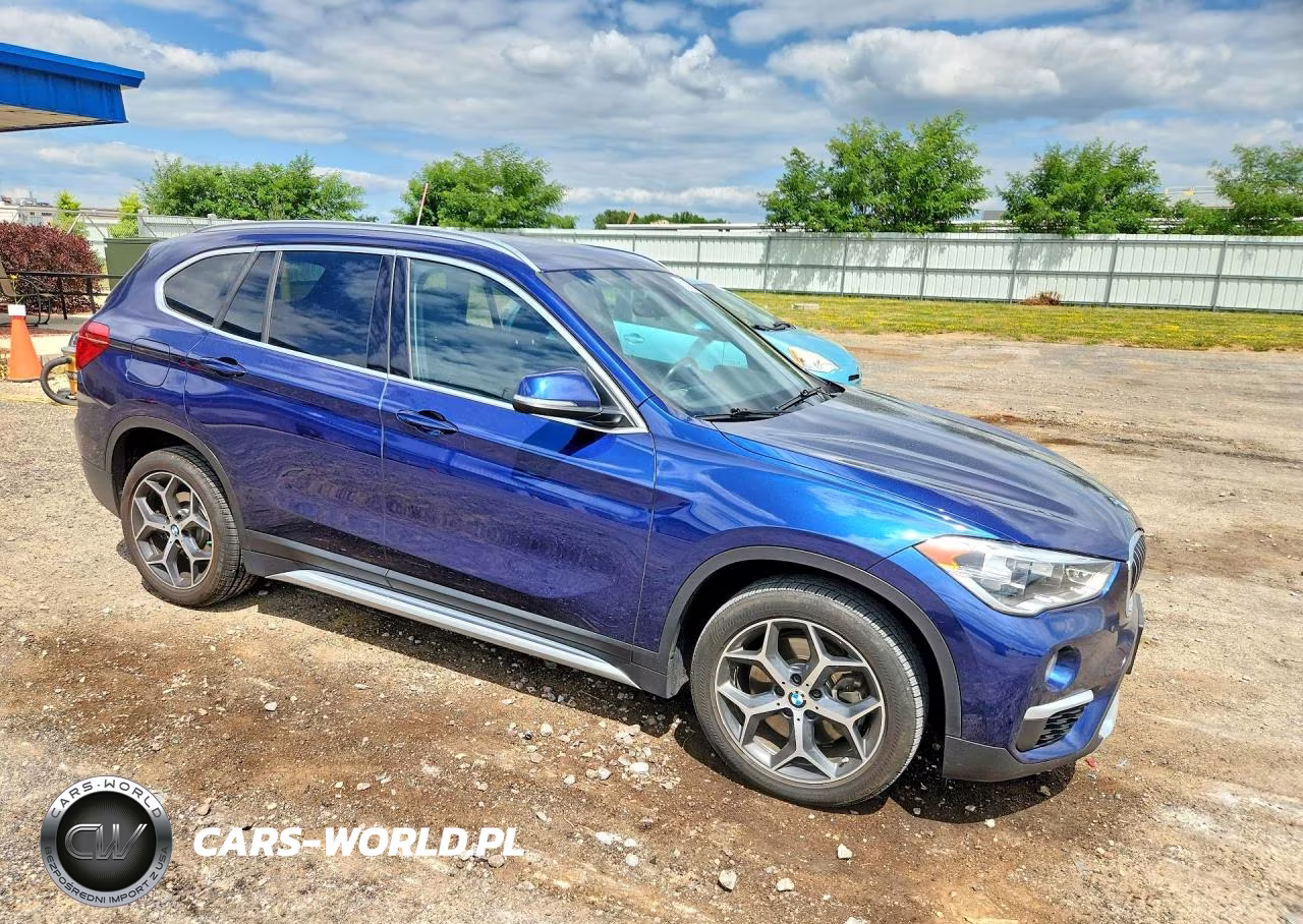 2018 BMW X1 Sdrive28I VIN:WBXHU7C39J3F04607 - 4