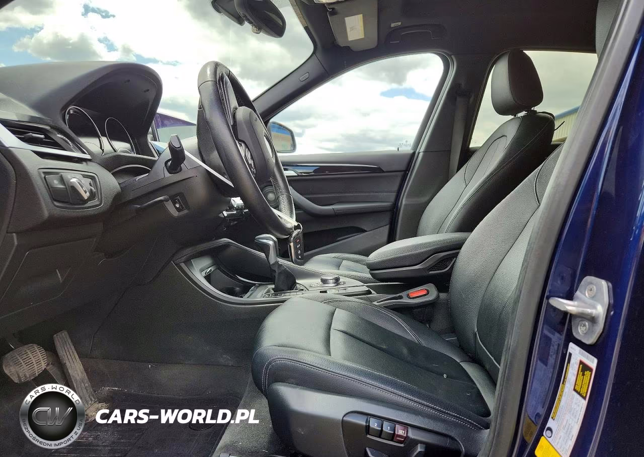 2018 BMW X1 Sdrive28I VIN:WBXHU7C39J3F04607 - 7