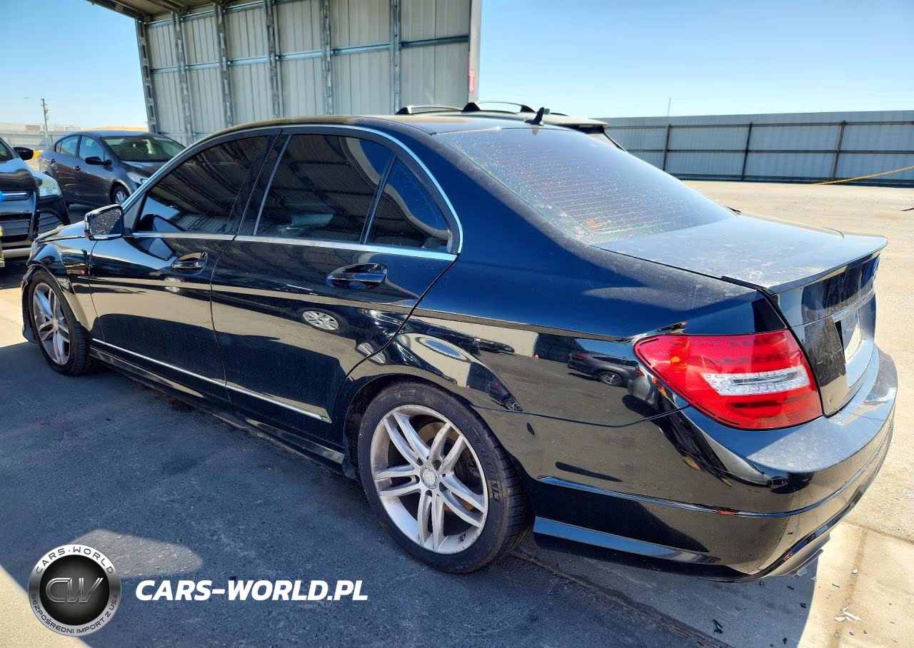 2014 Mercedes-Benz C 250 VIN:WDDGF4HB4EA921025 - 2