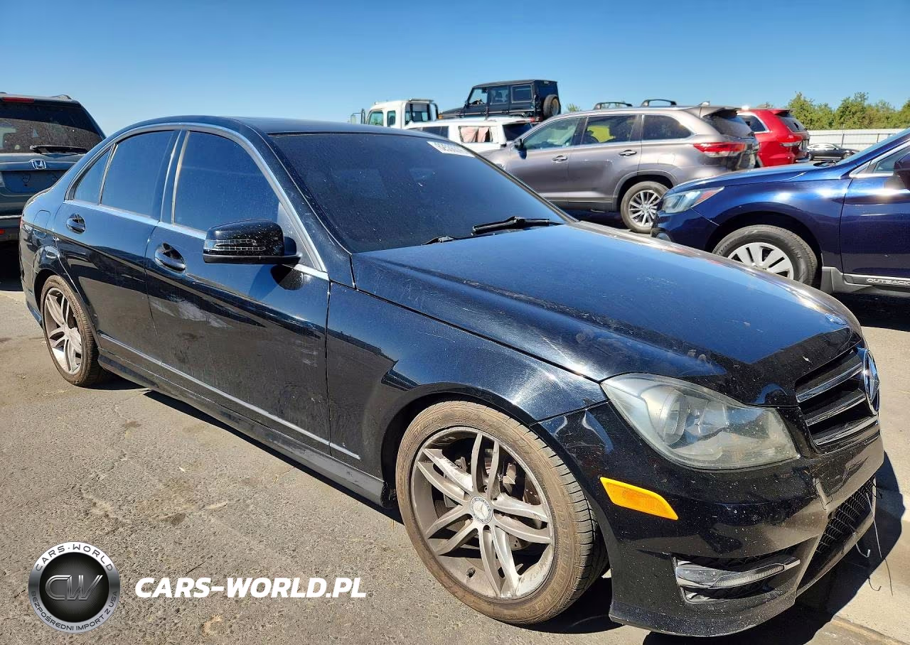 2014 Mercedes-Benz C 250 VIN:WDDGF4HB4EA921025 - 4