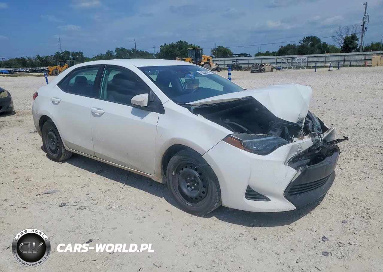 2019 Toyota Corolla Le VIN:5YFBURHE8KP904494 - 4