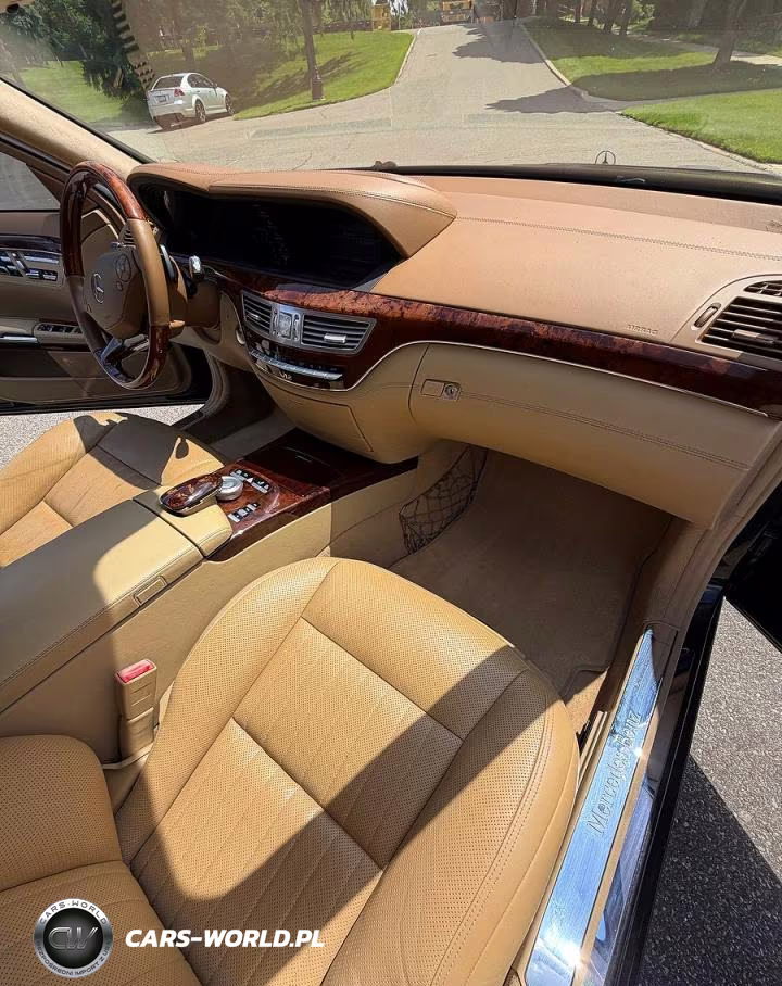 2010 Mercedes-Benz S 600 VIN:WDDNG7GB2AA353780 - 5