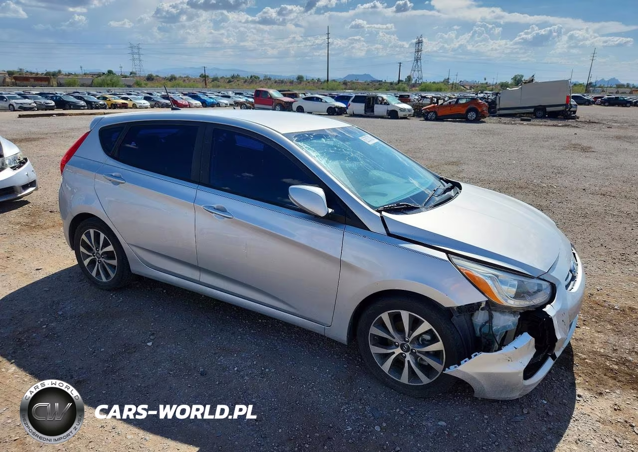 2017 Hyundai Accent Sport VIN:KMHCU5AE3HU351624 - 4