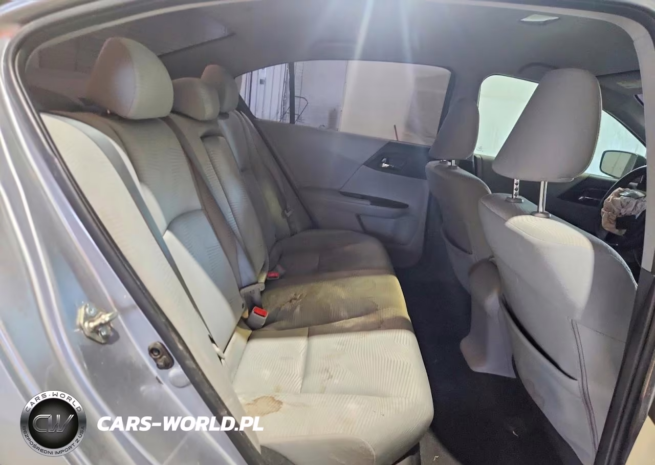 2017 Honda Accord VIN:1HGCR2F38HA251338 - 10